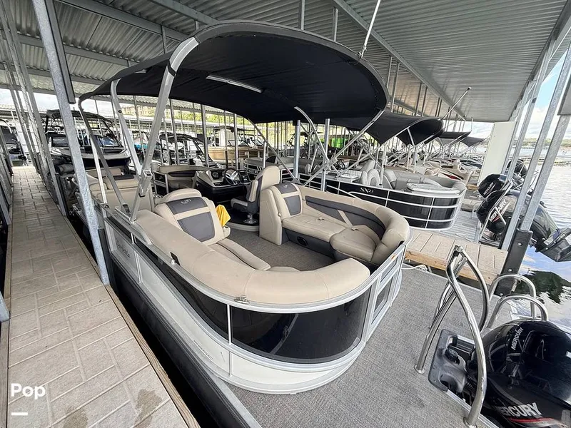 Slide: The Image of Barletta Cabrio 22 QC 2023 - 16819191