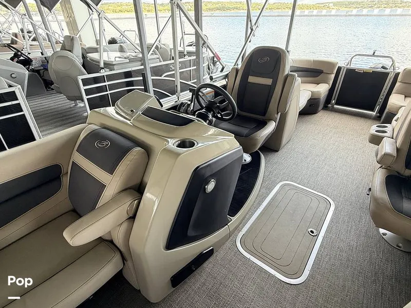 Slide: The Image of Barletta Cabrio 22 QC 2023 - 16819163
