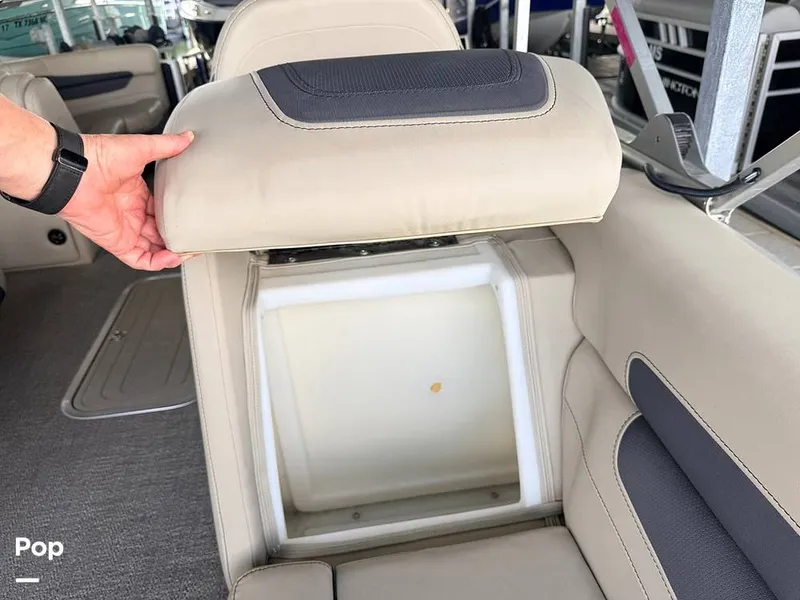 Slide: The Image of Compartment Storage - 16819204