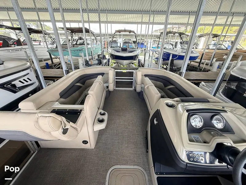 Slide: The Image of Barletta Cabrio 22 QC 2023 - 16819205