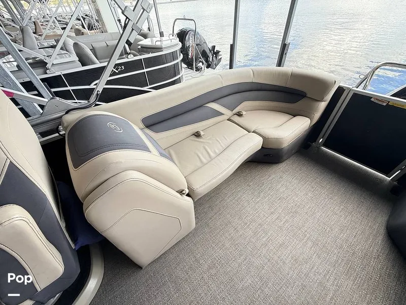 Slide: The Image of Barletta Cabrio 22 QC 2023 - 16819160