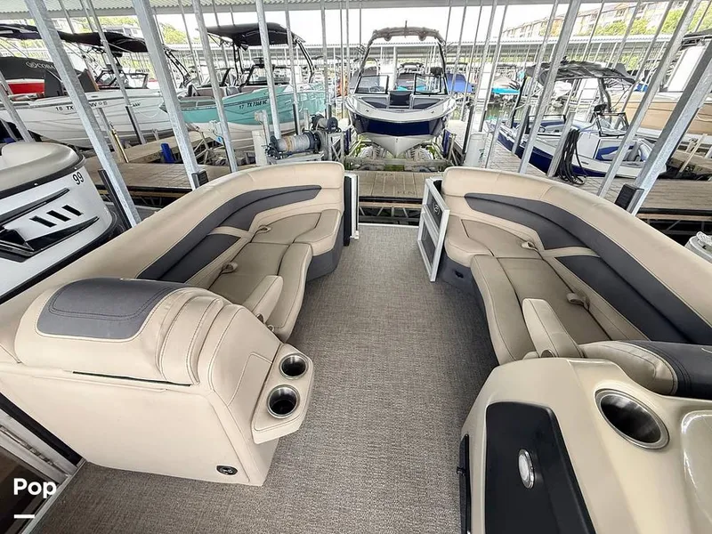 Slide: The Image of Barletta Cabrio 22 QC 2023 - 16819145