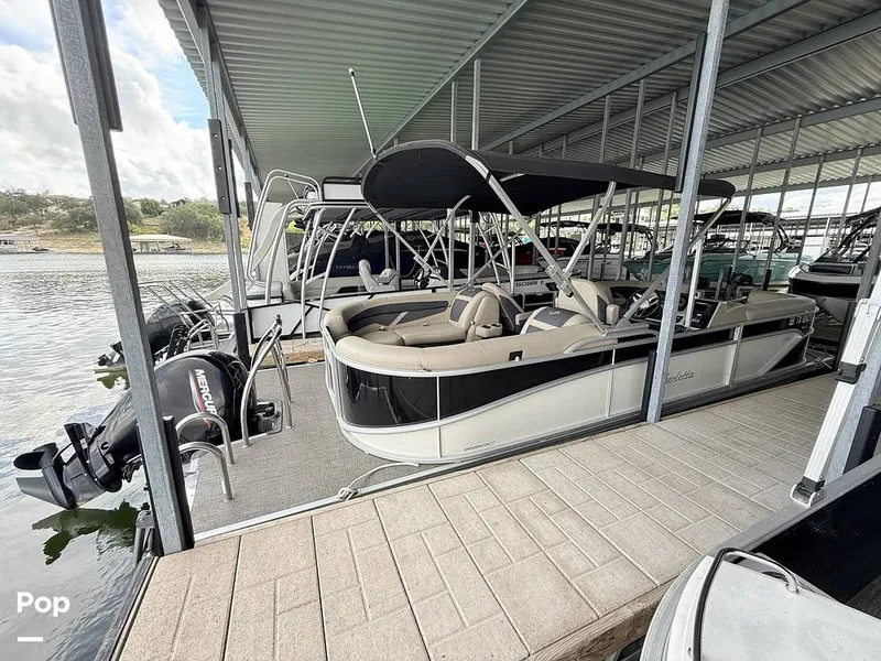 Slide: The Image of Barletta Cabrio 22 QC 2023 - 16790111