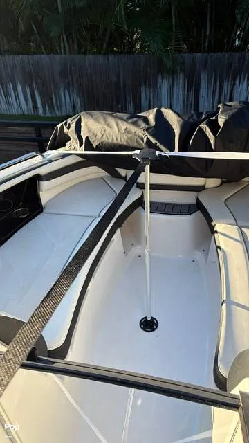 Slide: The Image of Yamaha 242 Limited S 2016 - 16812287