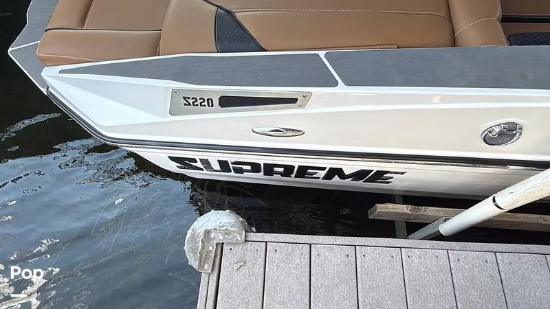 Slide: The Image of Supreme S220 2024 - 16842506