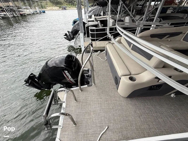 Slide: The Image of Barletta Cabrio C22 Ultra Lounge 2023 - 16832109
