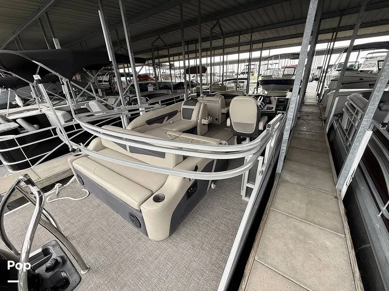 Slide: The Image of Barletta Cabrio C22 Ultra Lounge 2023 - 16832107