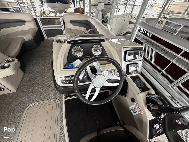 Slide: The Image of Barletta Cabrio C22 Ultra Lounge 2023 - 16832123