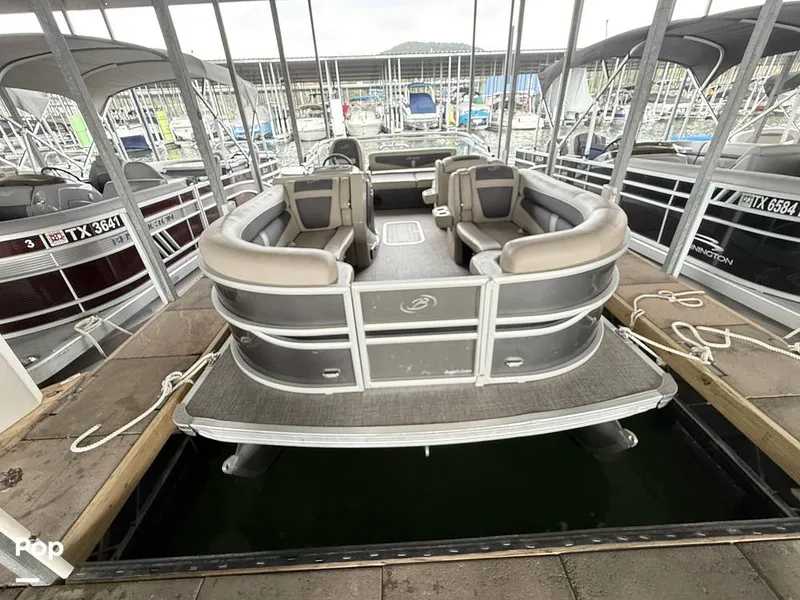 Slide: The Image of Barletta Cabrio C22 Ultra Lounge 2023 - 16794051