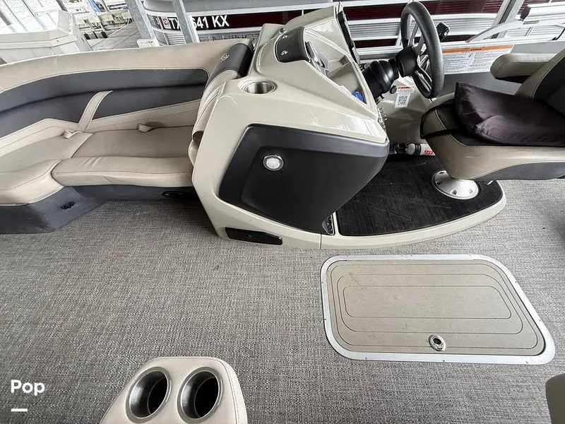 Slide: The Image of Barletta Cabrio C22 Ultra Lounge 2023 - 16832145