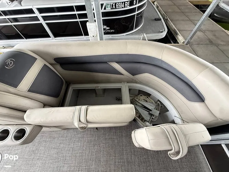 Slide: The Image of Barletta Cabrio C22 Ultra Lounge 2023 - 16832150