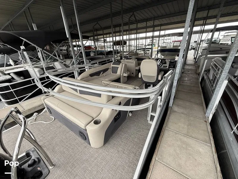 Slide: The Image of Barletta Cabrio C22 Ultra Lounge 2023 - 16794052