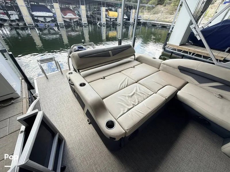 Slide: The Image of Barletta Cabrio C 22 Ultra Lounge 2023 - 16790955