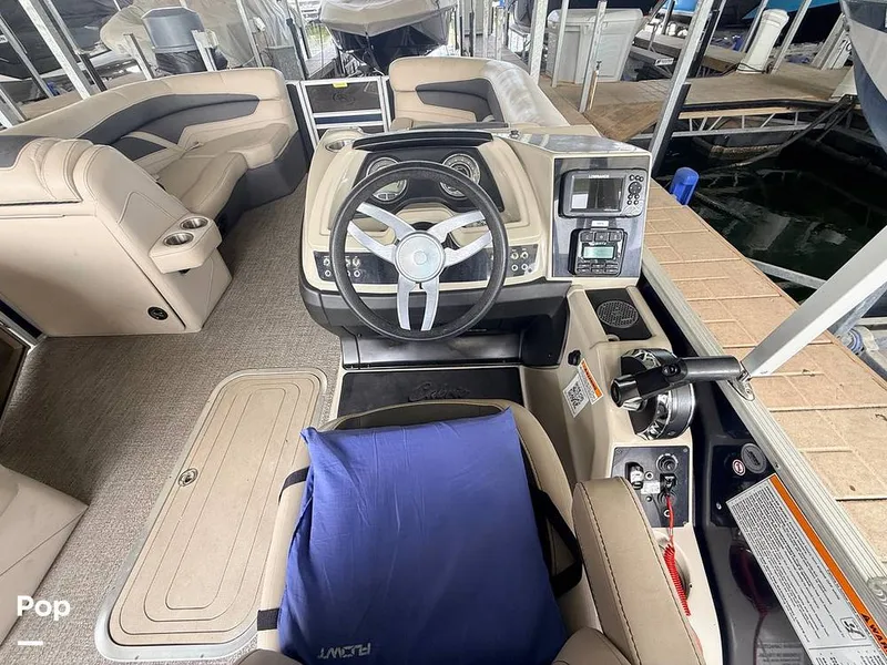 Slide: The Image of Barletta Cabrio C 22 Ultra Lounge 2023 - 16826110