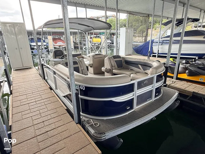 Slide: The Image of Barletta Cabrio C 22 Ultra Lounge 2023 - 16826099