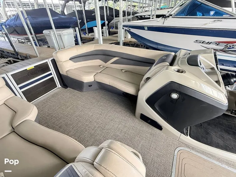 Slide: The Image of Barletta Cabrio C 22 Ultra Lounge 2023 - 16826132