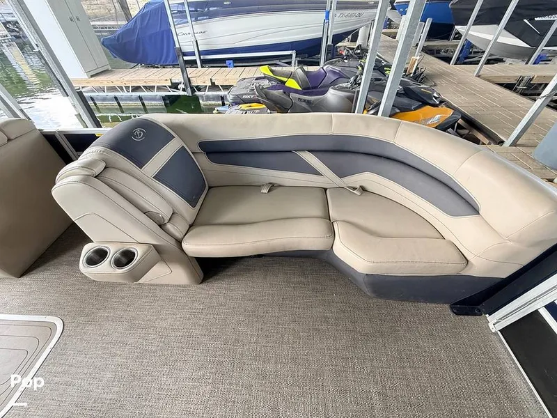 Slide: The Image of Barletta Cabrio C 22 Ultra Lounge 2023 - 16826142
