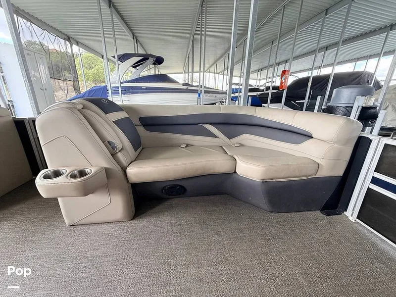 Slide: The Image of Barletta Cabrio C 22 Ultra Lounge 2023 - 16826147