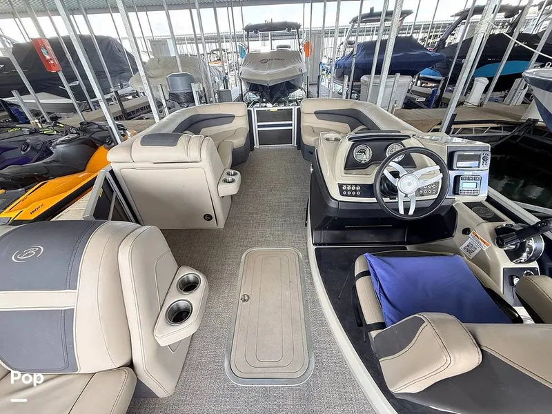 Slide: The Image of Barletta Cabrio C 22 Ultra Lounge 2023 - 16826093