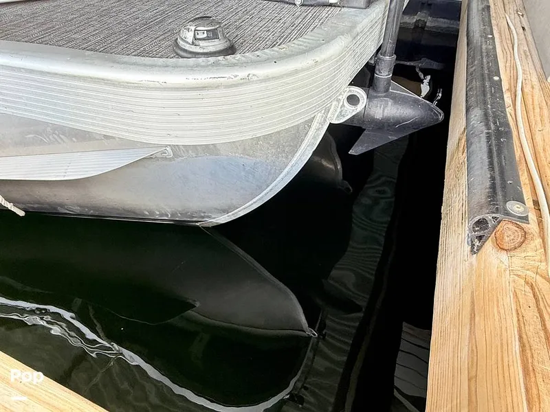 Slide: The Image of Bennington SX22 Fish and Cruise 2024 - 16832092