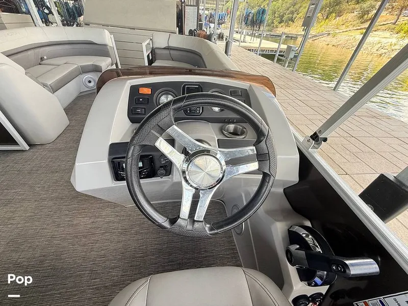 Slide: The Image of Bennington SX22 Fish and Cruise 2024 - 16832076