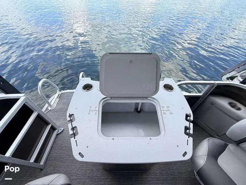 Slide: The Image of Bennington SX22 Fish and Cruise 2024 - 16832063