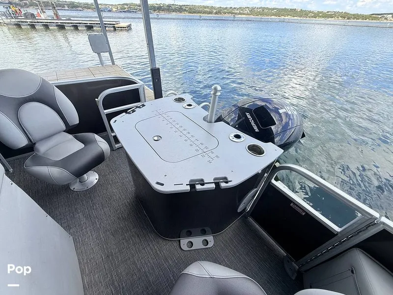 Slide: The Image of Bennington SX22 Fish and Cruise 2024 - 16832065