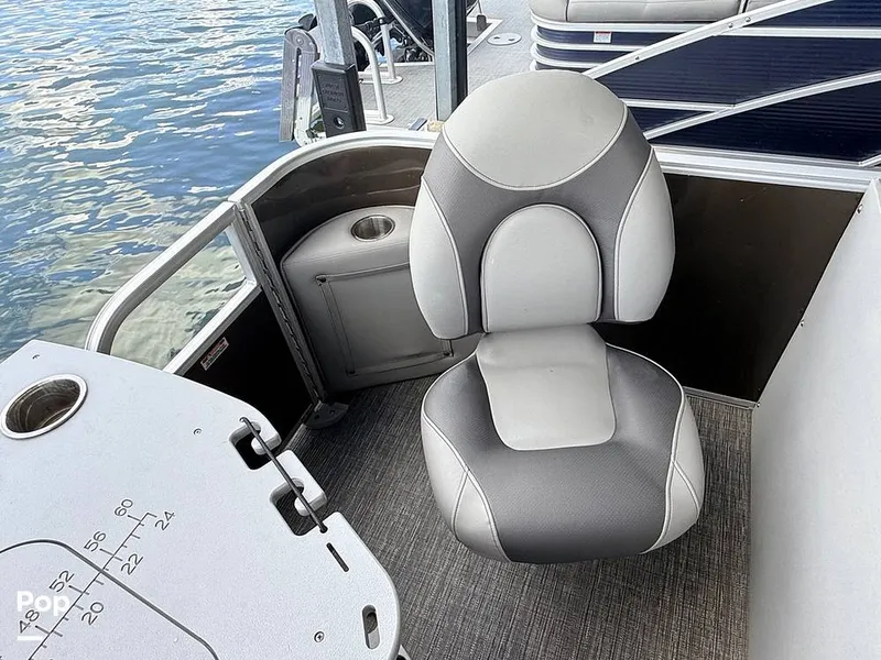 Slide: The Image of Bennington SX22 Fish and Cruise 2024 - 16832064
