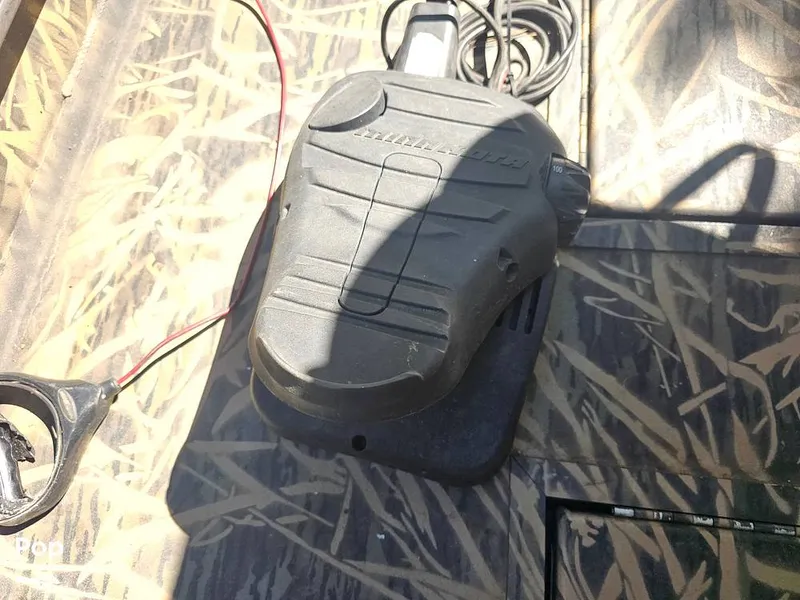 Slide: The Image of Lowe Roughneck 2070 CC 2022 - 16809766