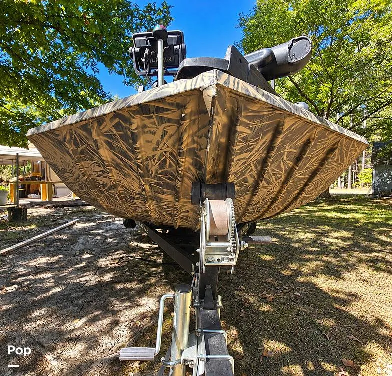 Slide: The Image of Lowe Roughneck 2070 CC 2022 - 16809750