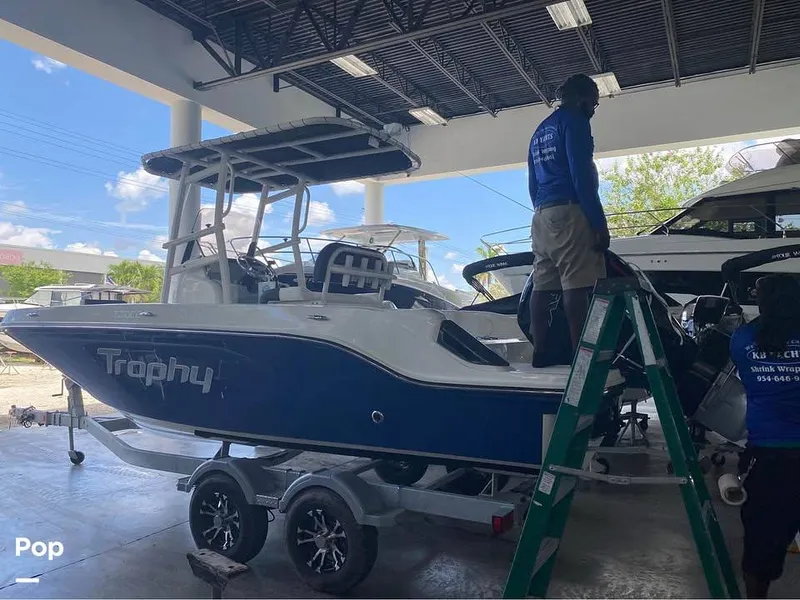 Slide: The Image of Bayliner T22CC 2022 - 16793160