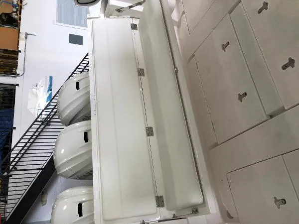 Slide: The Image of Intrepid 407 2020 - 10
