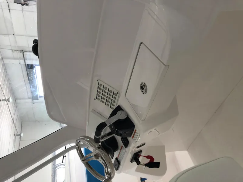 Slide: The Image of Intrepid 407 2020 - 16