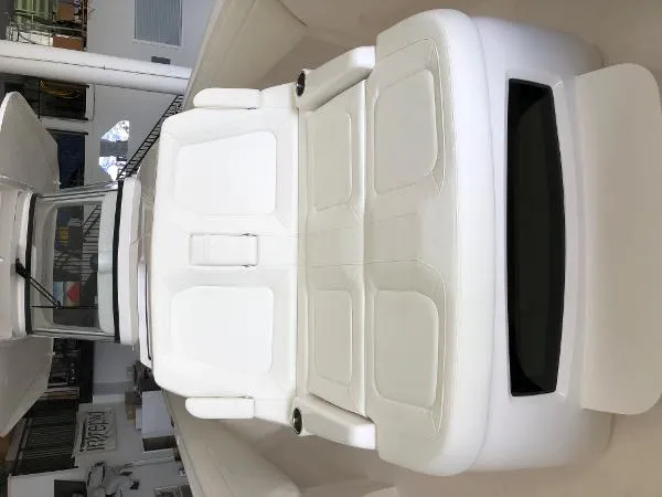 Slide: The Image of Intrepid 407 2020 - 55