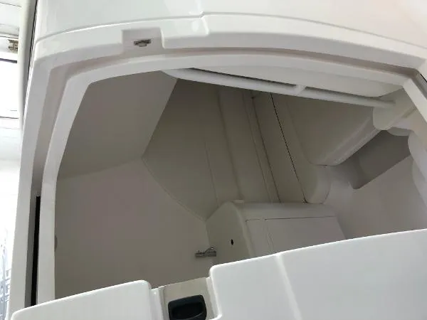 Slide: The Image of Intrepid 407 2020 - 34