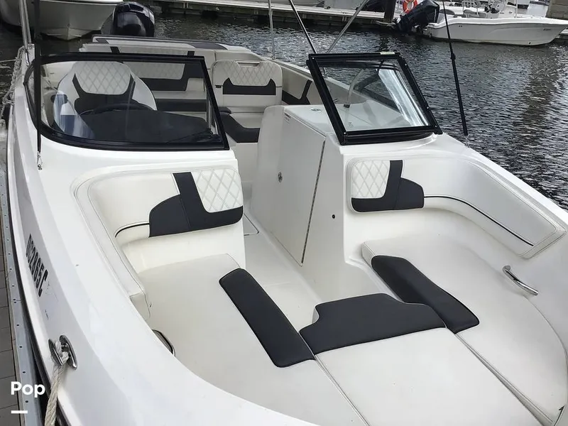 Slide: The Image of Bayliner VR6 OB 2024 - 16793298