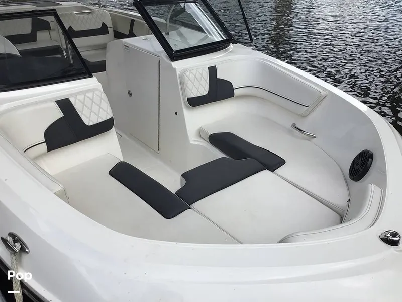 Slide: The Image of Bow Seating - 16793171