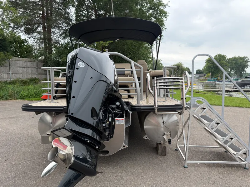 Slide: The Image of Starcraft CX 23 DL DH BAR TT 2025 - 2