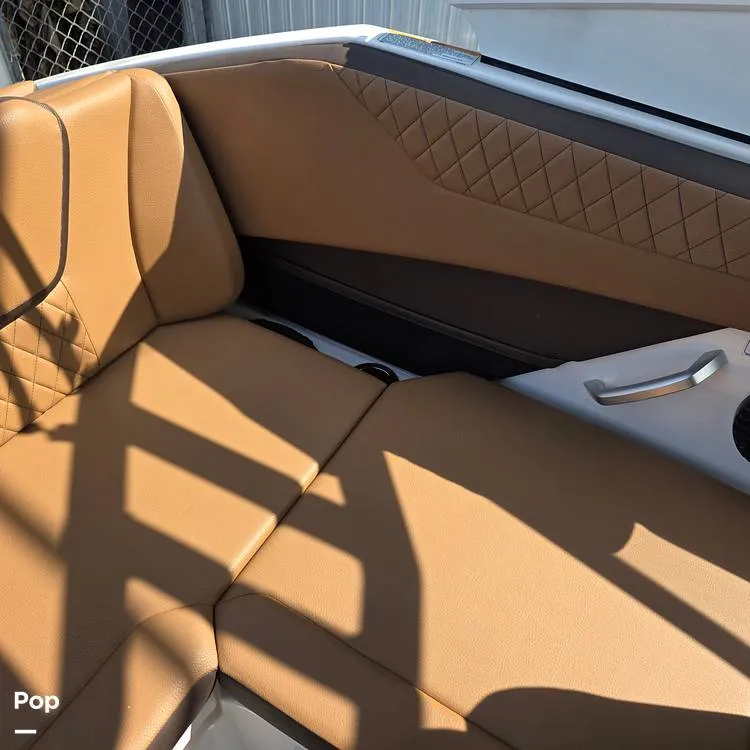 Slide: The Image of Yamaha 222SD 2025 - 16811237