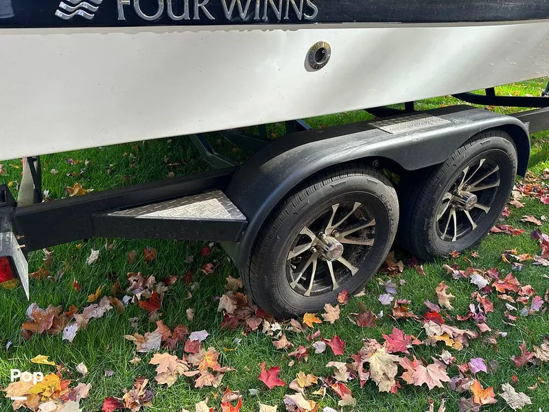 Slide: The Image of Four Winns FD HD3 OB 2026 - 16825895