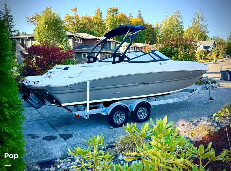 The Image of Stingray 235LR 2020 - 16848100