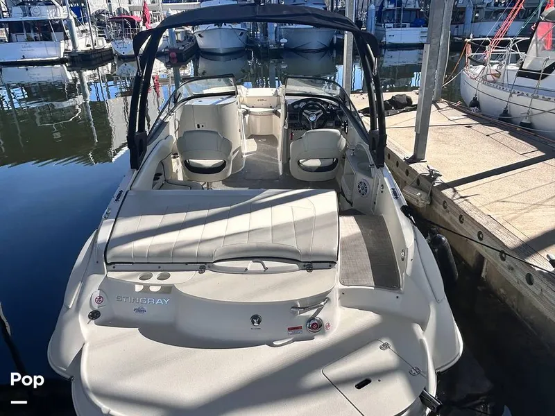 Slide: The Image of Stingray 235LR 2020 - 16825081