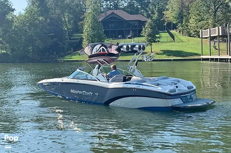 Slide: The Image of Mastercraft X23 2015 - 16810975
