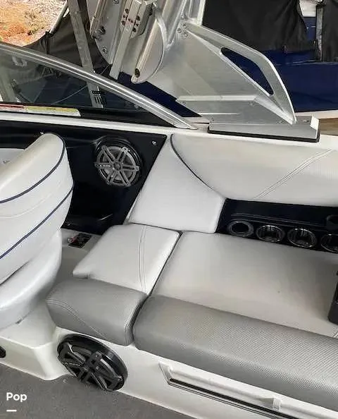 Slide: The Image of Mastercraft X23 2015 - 16810976