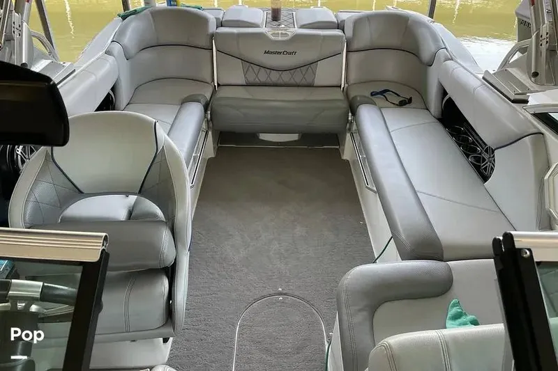 Slide: The Image of Mastercraft X23 2015 - 16810981