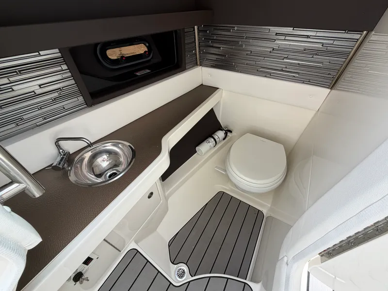 Slide: The Image of Sea Ray 310 SLX OB 2024 - 42