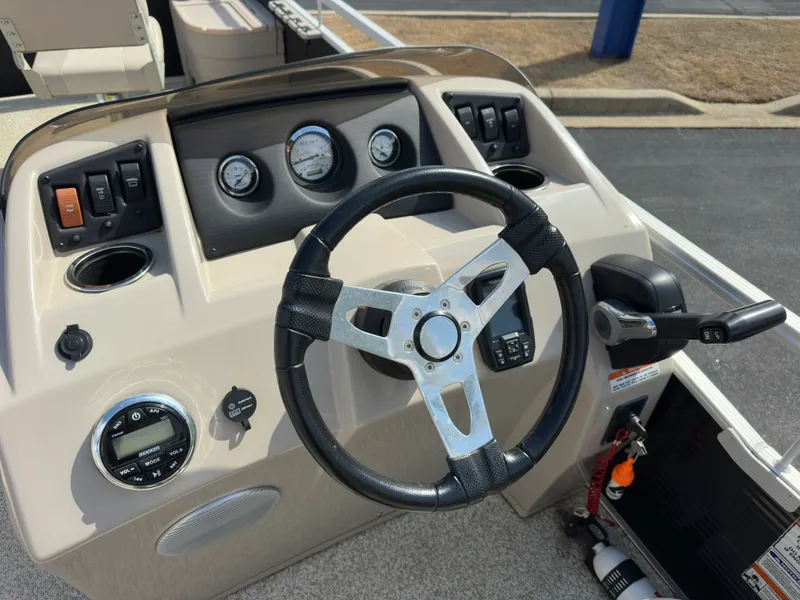 Slide: The Image of Bennington 20 SV 2020 - 23