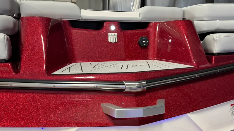 Slide: The Image of Mastercraft XT22 2026 - 12