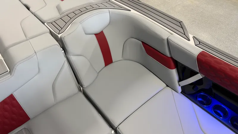 Slide: The Image of Mastercraft XT22 2026 - 48