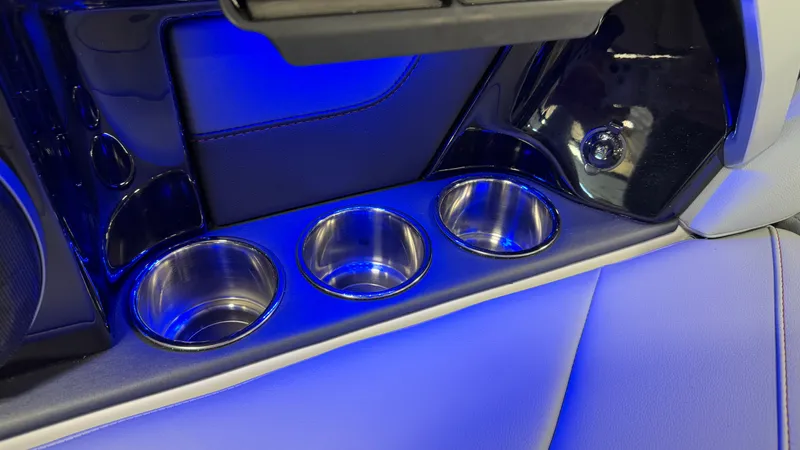 Slide: The Image of Mastercraft XT22 2026 - 45